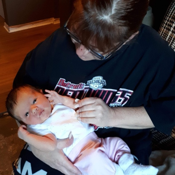 Meet your Posher, Laura-lynn - Picture 1 of 1